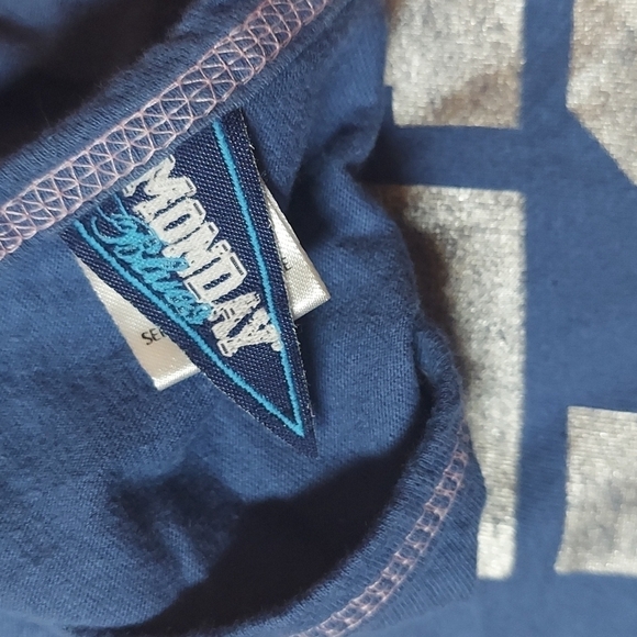 Monday Blues night gown 💙 - Picture 4 of 4